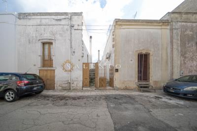 1 - Presicce, House
